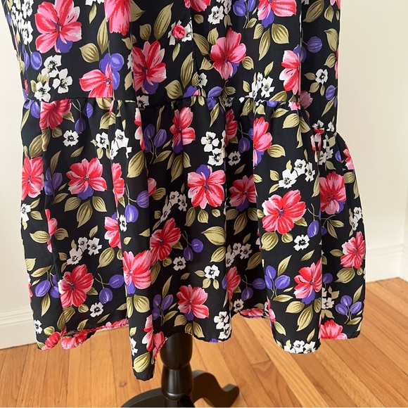 Vintage T&L Muumuu Factory Hawaiian Floral Print Black Pink Purple Maxi Dress - Picture 3 of 8